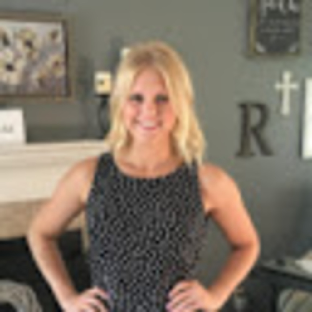 Meet your Posher, Lauren